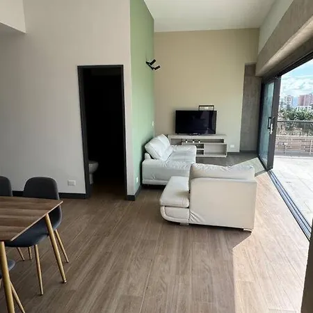 Apartamento 406 Poblado Cerca Al Cc El Tesoro